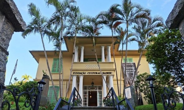 Fundação Badesc abre espaço para novos artistas