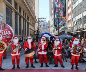 Feira Viva a Cidade encerra ano com edição natalina