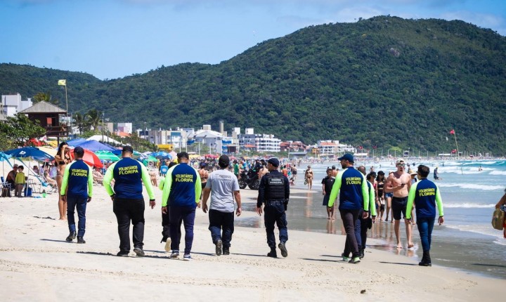 Agentes comunitários iniciam atuação nas praias da Capital
