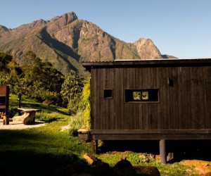 Aço corten transforma ferrugem em linguagem arquitetônica