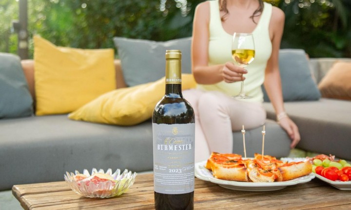 Vinhos premium ganham destaque nos dias quentes