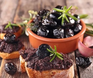 Clássico francês, tapenade se reinventa nos eventos