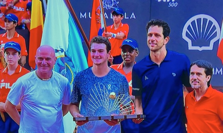 João Fonseca e Marcelo Melo conquistam o título de duplas do Rio Open 
