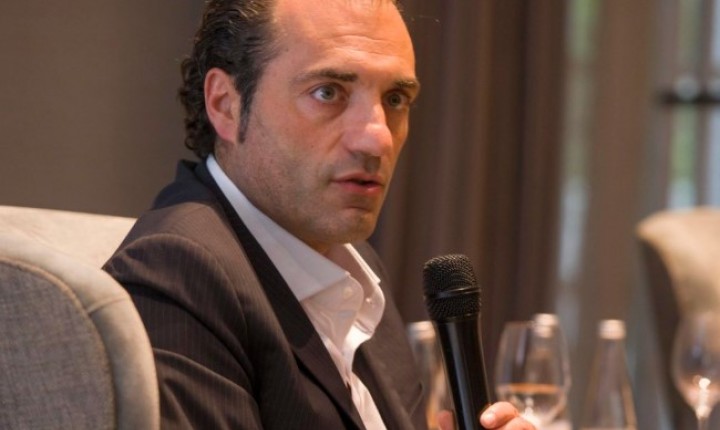 Stellantis fechou 2025 com prejuízo bilionário