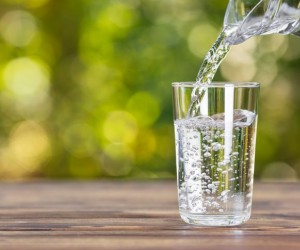 Água de qualidade protege a saúde da família, por Gabriela Morateli