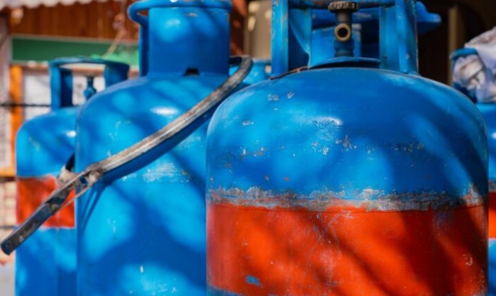 Operação fecha pontos irregulares de gás na Capital