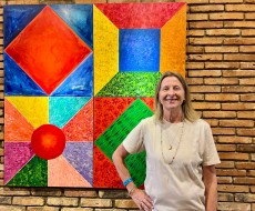 Beatriz Harger recria cores e ressignifica tradição do Corpus Christi