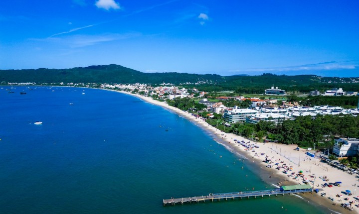 Acessos às praias entram em debate público