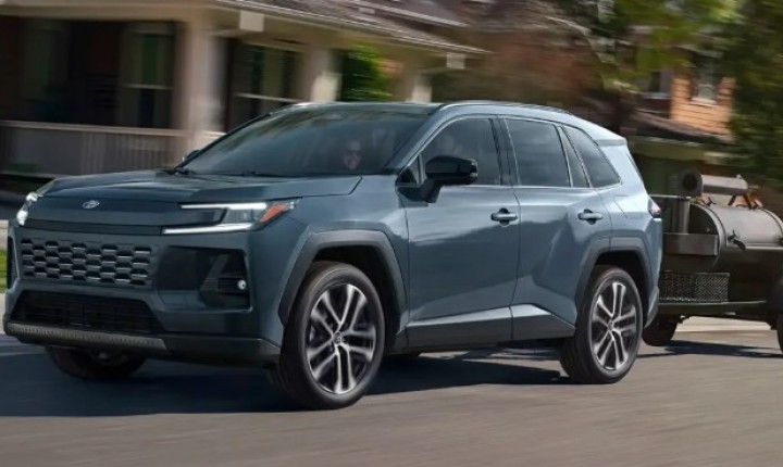 Novo RAV4 chega ao Brasil em abril