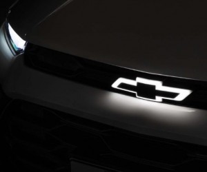 Chevrolet Sonic estreia no Brasil com novo visual