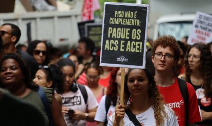 Greve em Floripa chega ao sexto dia
