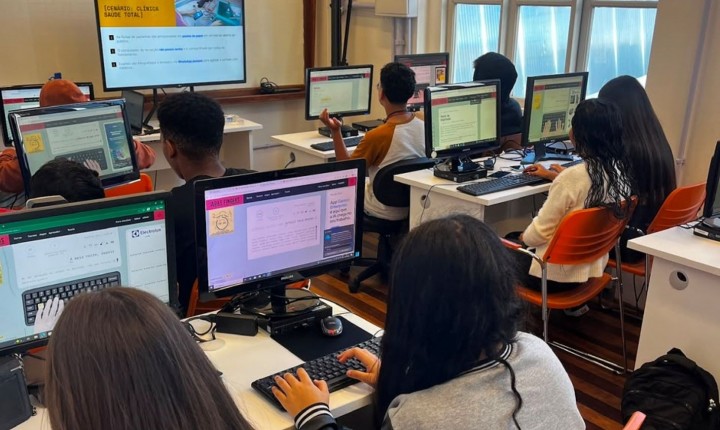 Projeto social conecta tecnologia e oportunidades reais