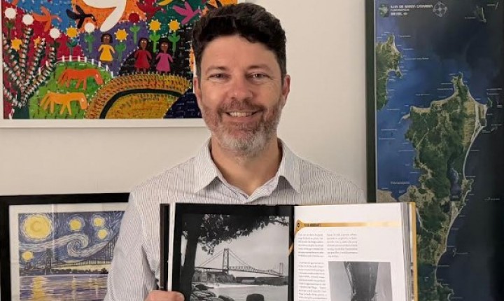 Livro reúne 100 histórias da Ponte Hercílio Luz