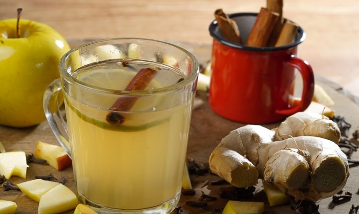 Sake quente? Sim, e existe um jeito certo