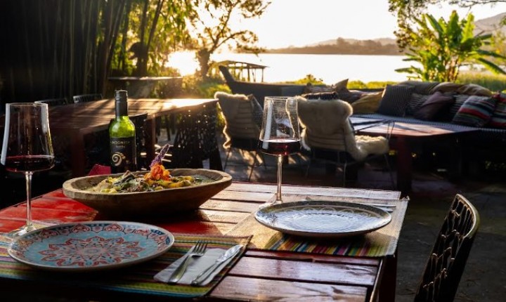 Vinho e gastronomia ganham destaque na Praia do Rosa