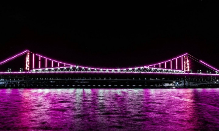 Ponte Hercílio Luz ganhará iluminação roxa  