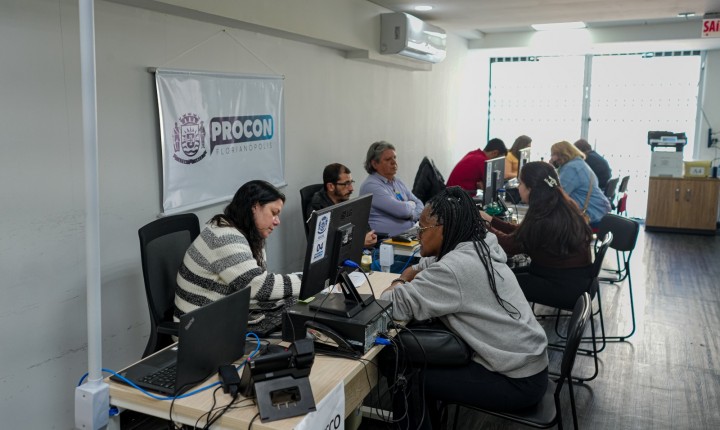 Procon Floripa renegocia R$ 15 milhões em dívidas