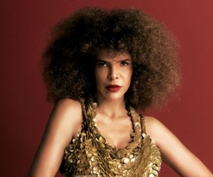 Vanessa da Mata faz show gratuito em Floripa