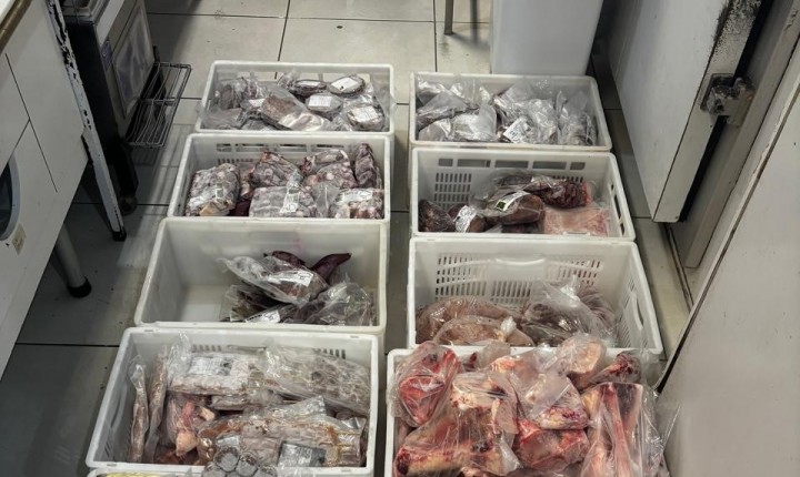 Procon apreende 249 kg de carnes impróprias  