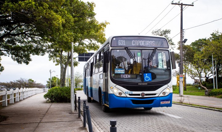 Eleitores terão transporte gratuito neste domingo (25)