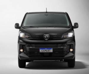 Peugeot lança Expert Comfort e Luxo para transporte