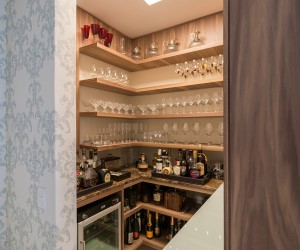 Adega ou bar em casa: como criar um espaço personalizado