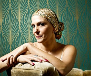 Resgate da autoestima: com doação de lenços, instituição ressignifica o conceito de beleza 