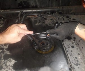 Caminhões da coleta de lixo são alvo de depredações