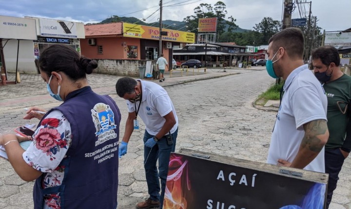 Força-tarefa lacra ligações clandestinas de esgoto em Ingleses
