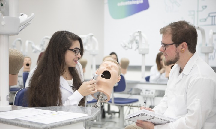 UniSociesc seleciona pacientes para tratamento odontológico