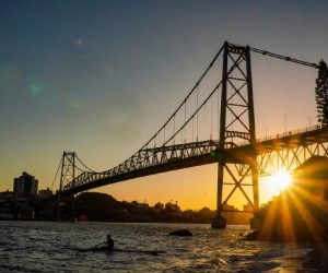 Totalmente liberada, só que não