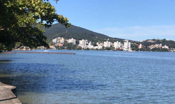 Maré grande na Capital