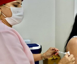 Saiba quem receberá a vacina nesta terça, 08