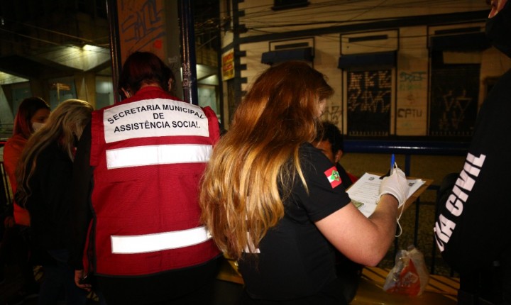 Força-tarefa encaminha 57 pessoas em situação de rua para acolhimento