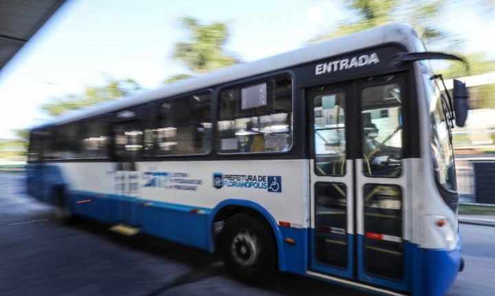 Transporte coletivo gratuito será ofertado pra quem precisa se vacinar