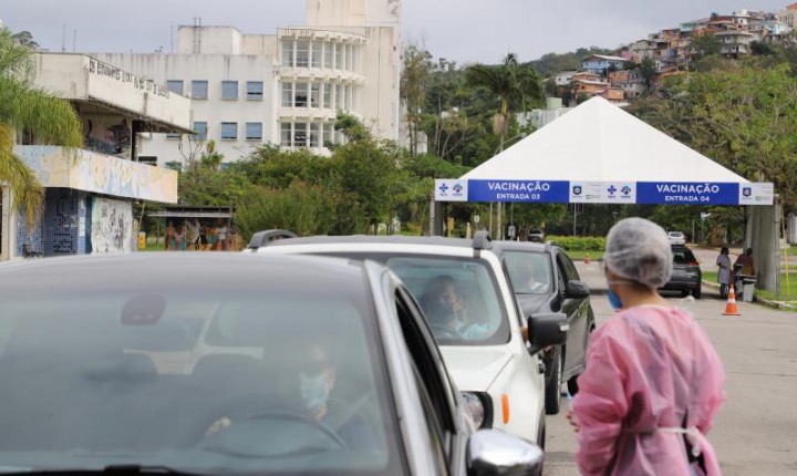 Segunda dose continua sendo aplicada nesta quinta, 24