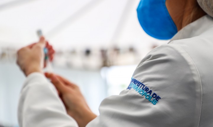 Saiba quem receberá a vacina neste sábado, 10