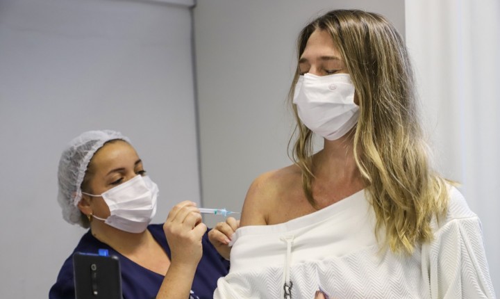 Covid-19: Segunda-feira, 12, é focada na segunda dose