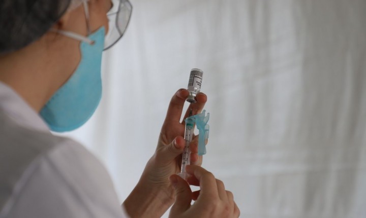 Saiba quem receberá a vacina neste sábado, 31