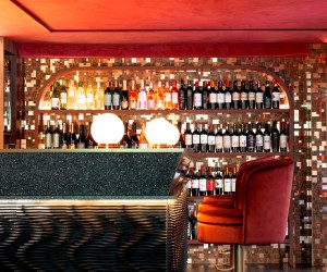 Alessandra Casagrande apresenta o wine bar Pra Lá de Marrakech