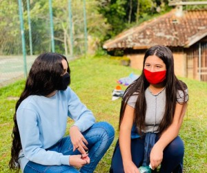 Estudantes da Capital lançam foguete em projeto escolar 