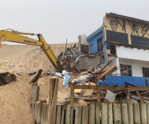 Construções são demolidas após interdição