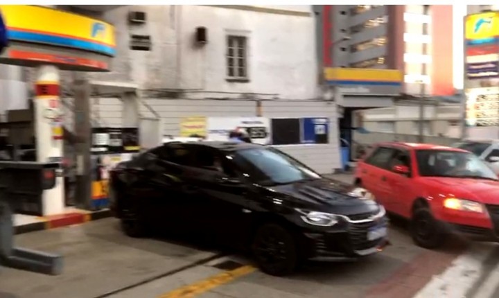 Postos de gasolina começam a ser reabastecidos