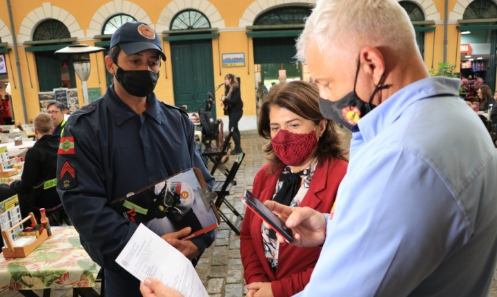Mercado Público de Florianópolis recebe alvará dos bombeiros