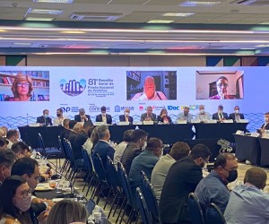 Prefeitos querem início imediato da vacinação contra Covid-19 em crianças