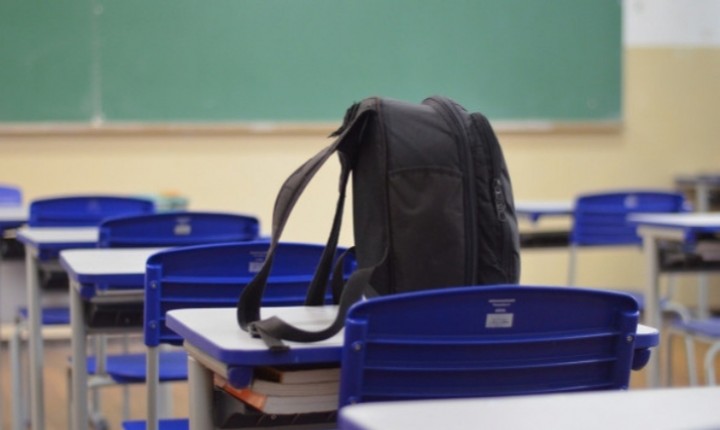 Direito de resposta | Danos à educação | Disney no Brasil e muito mais!