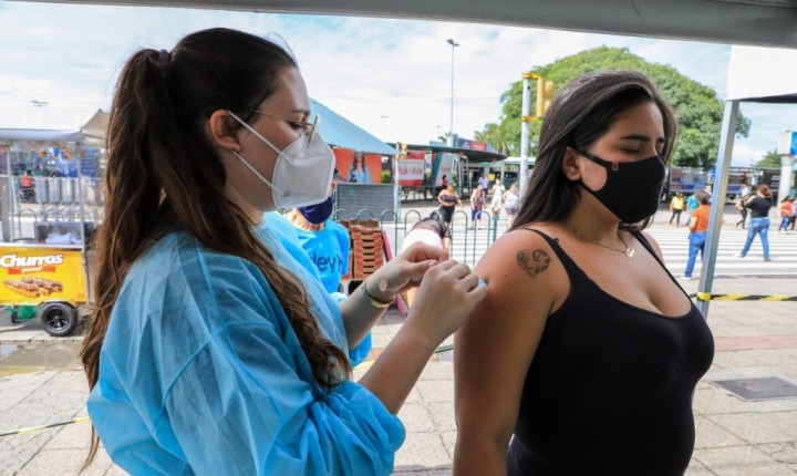 Saiba quem receberá a vacina nesta terça, 28