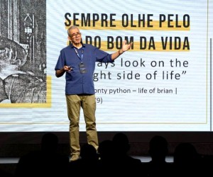 Ele foi o único passageiro sobrevivente de um desastre aéreo