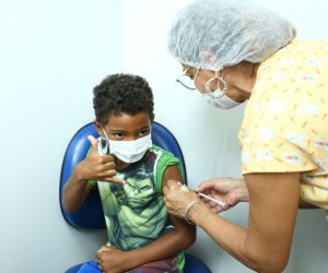 Crianças seguem sendo vacinadas nesta sexta, 21