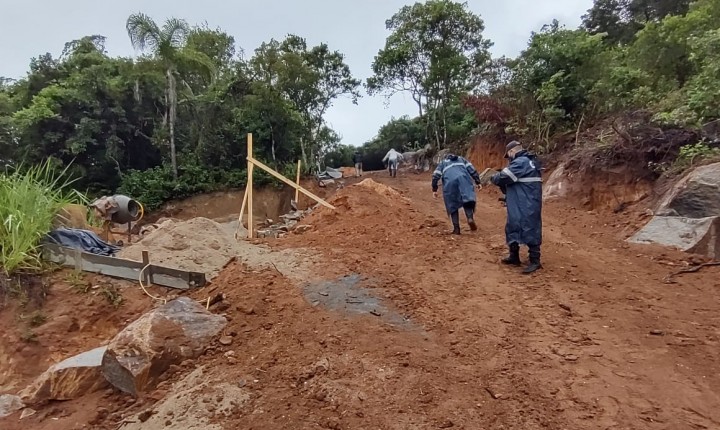 Loteamento é embargado no Norte da Ilha